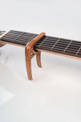 Каподастр для класичної гітари GUITTO GGC-04 Wood